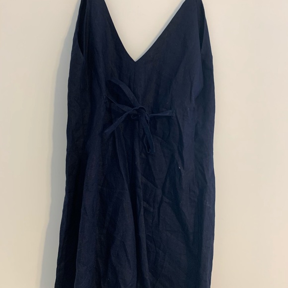 Reformation dress - Picture 3 of 3